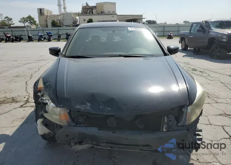 2009 Honda Accord Lxp z USA, uszkodzony, nr VIN 1HGCP26489A044125